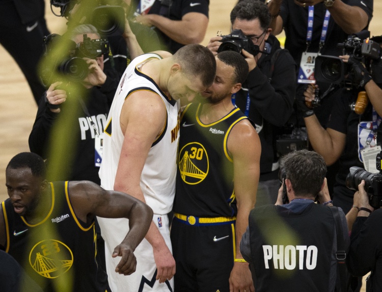 NBA上季BRI未达预期😲库里损失510万联盟最多 约基奇&amp;大帝470万