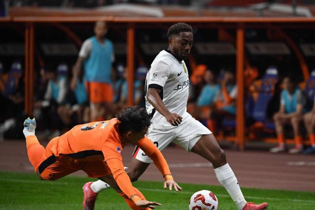 mk体育APP-魔翼相助海港跨过彩云之南 直面紫禁之巅重逢故人