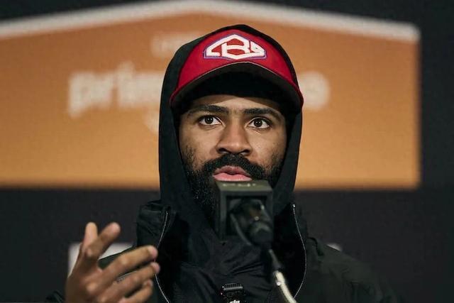 mk体育官网-斯蒂芬·富尔顿VS奥沙基·福斯特：拳王必须找拳王