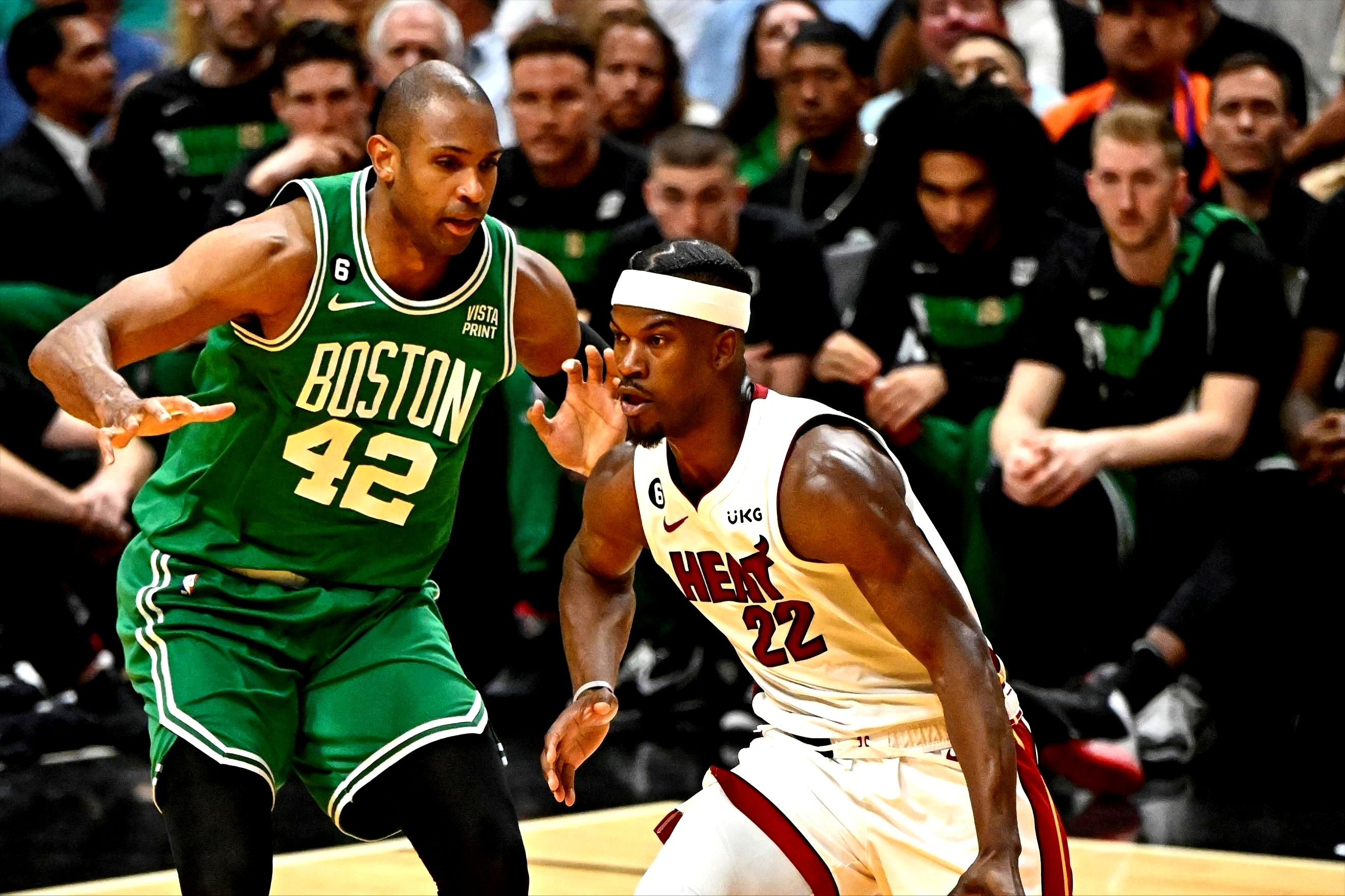 mk体育下载-一夜3笔签约达成！勇士重磅引援，魔术签约76人锋线，基迪新消息